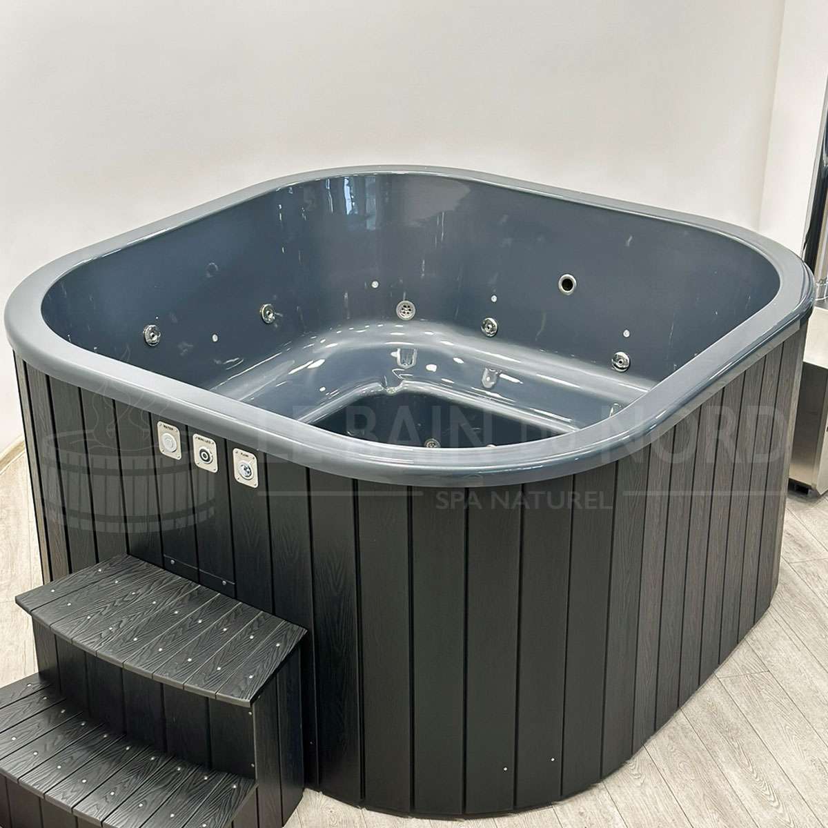 Bain-nordique-carre-externe-5