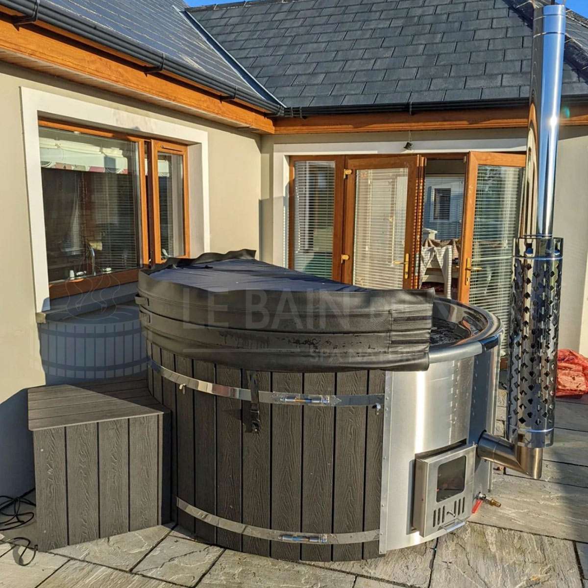Bain Nordique rond de 200cm pour 4-5 personnes avec poêle intégré – Image 8